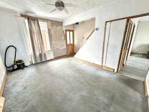 Photo 5- click for photo gallery